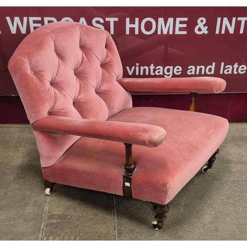 80 - A pair of Victorian Howard & Sons style mahogany and fabric upholstered country house chairs