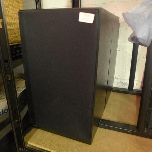 5126 - A pair of JPW-AP2 stereo speakers on stands