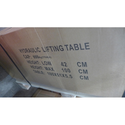 5146 - A Sample Clarke Strong-Arm SP800 800kg capacity hydraulic lifting table* This lot is subject to VAT