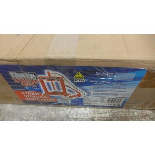 5183 - A sample 4 ton manual hydraulic bench press with 4 ton manual hydraulic pump in box * This lot is su... 