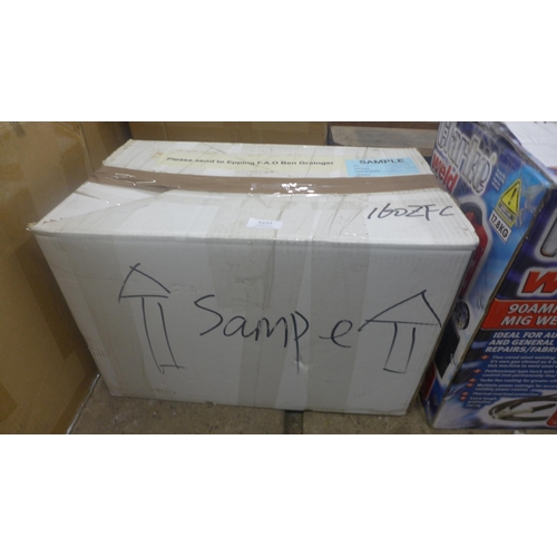 5222 - A boxed sample 160 amp Arc TIG inverter welder * This lot is subject to VAT