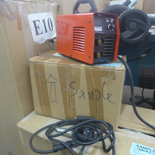 5225 - A boxed sample 160 amp Arc TIG Inverter Welder with digital display* This lot is subject to VAT