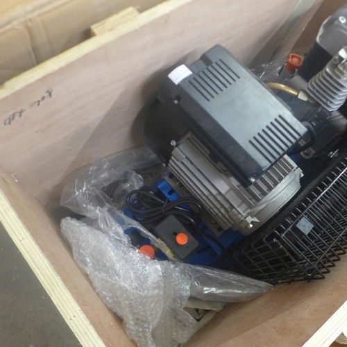 5241 - A boxed sample 230v air compressor * This lot is subject to VAT