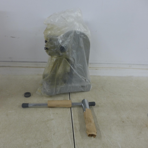 Lot 5270      