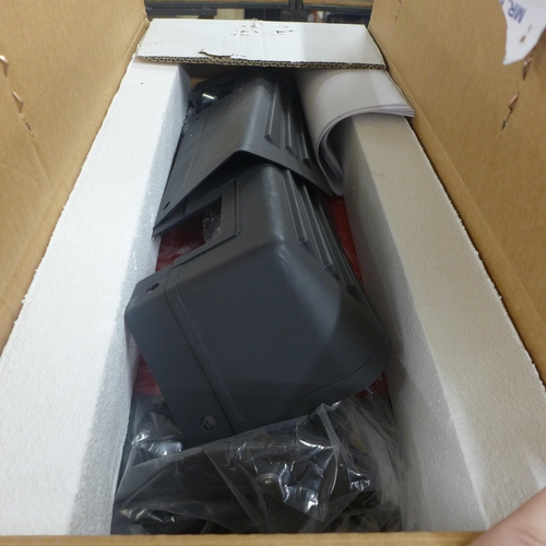 5283 - A boxed sample Fox 180 MMA MIG weld inverter* This lot is subject to VAT
