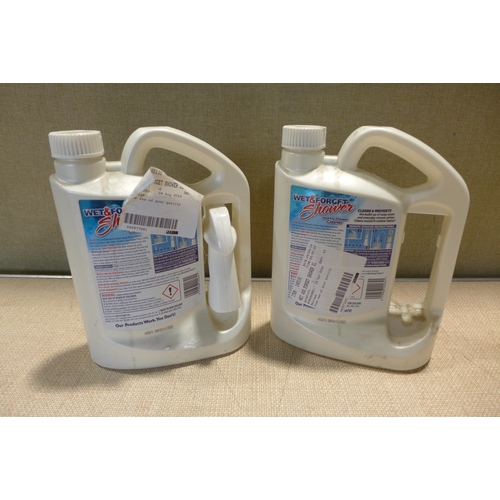 6021 - Two bottles of Wet and Forget shower cleaning spray  (351-64,65) *This lot is subject to VAT