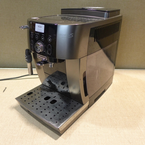 6026 - De'Longhi bean to cup coffee machine, Original RRP £299.99 + VAT (351-93) *This lot is subject to VA... 