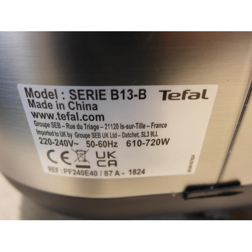 6032 - Tefal bread maker, model no: pf240e40 (351-71) *This lot is subject to VAT