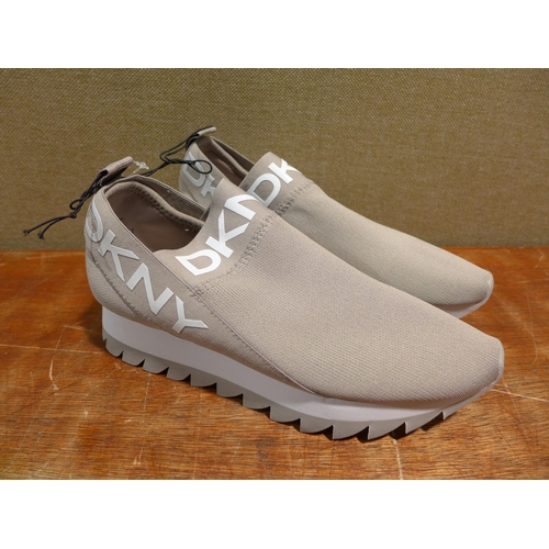 6051 - DKNY Ashton slip-on trainer in warm grey, UK size 4.5 *This lot is subject to VAT