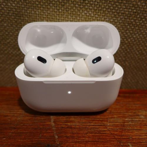 6087 - Apple AirPods Pro with charging case (2nd generation)(USB-C) model no: mtjv3zm/a, Original RRP £179.... 