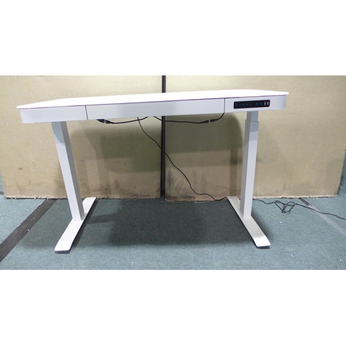 6132 - Airlift adjustable desk (damaged) Original RRP £229.99 + VAT (351-277) *This lot is subject to VAT