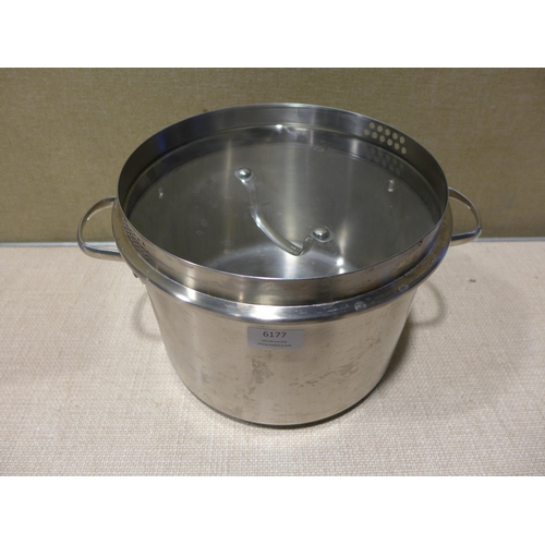 6177 - Greenpan 8L stock pot *This lot is subject to VAT