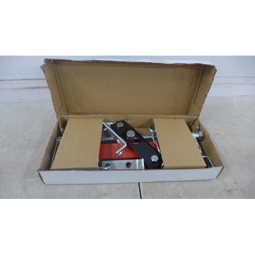 Lot 5275      