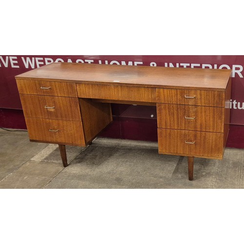 91 - A teak desk