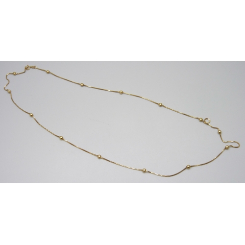 7017 - An 18ct gold necklace, 9.5g, 71cm