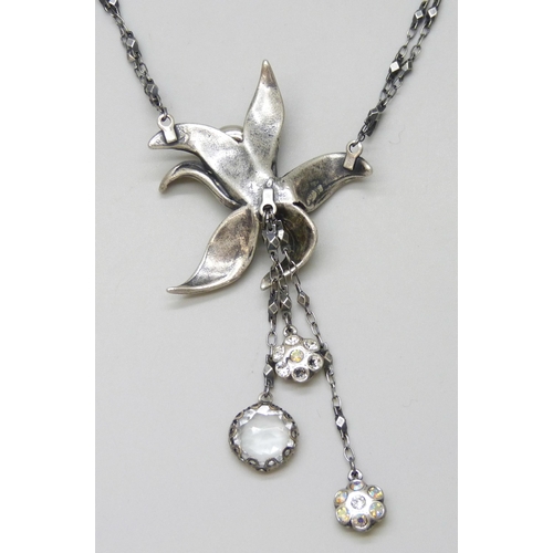 7112 - A Butler & Wilson necklace, 38cm