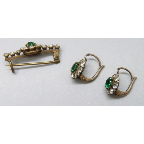 7153A - A vintage paste set bar brooch and earrings set