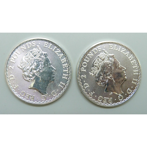 7210 - Two 2020 1oz .999 fine silver Britannia coins