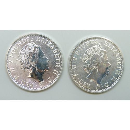 7211 - Two 2020 1oz .999 fine silver Britannia coins