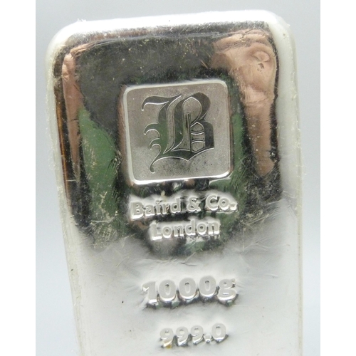 7215 - A Baird & Co. London .999 fine silver ingot, 1000g, 039440