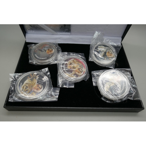 7227 - The Worth Collection, five coin Dinosaur Set, silver plated, in case as issued and certificate