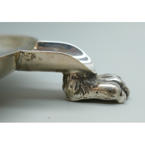 7237 - A silver cigar rest with claw feet, Sheffield 1997, 121g