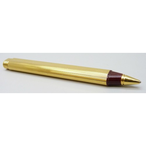 7150A - A Must de Cartier gold plated ballpoint pen, 629789, boxed