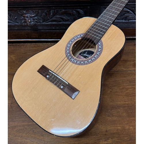 2210 - A Jose Ferrer El Primo 015368 simulated rosewood acoustic guitar