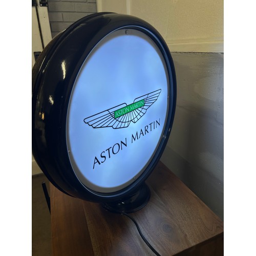 3004 - An Aston Martin lamp