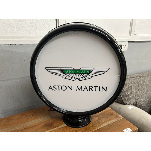 3004 - An Aston Martin lamp