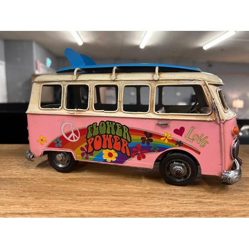 3027 - A Retro VW van ornament