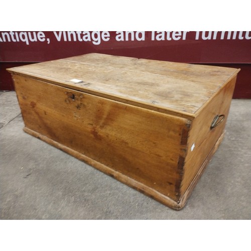 251 - A Victorian pine blanket box