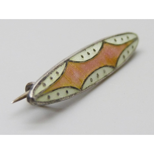 2070 - An early 20th Century silver and guilloche enamel brooch, marked Sterling H&Co, 2.1g, 3.5cm