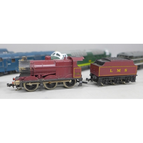 2074 - Nine N gauge model locomotives including Lima and Rapido, three a/f