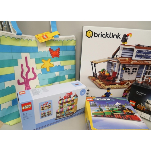 2146 - A collection of boxed Lego to include Bricklink limited edition 910031, Shackletons lifeboat 40729 a... 