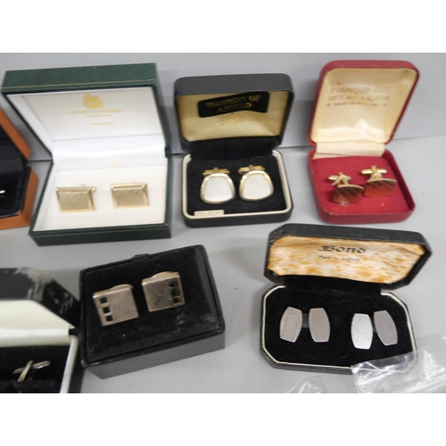 2156 - A collection of cufflinks and tie pins