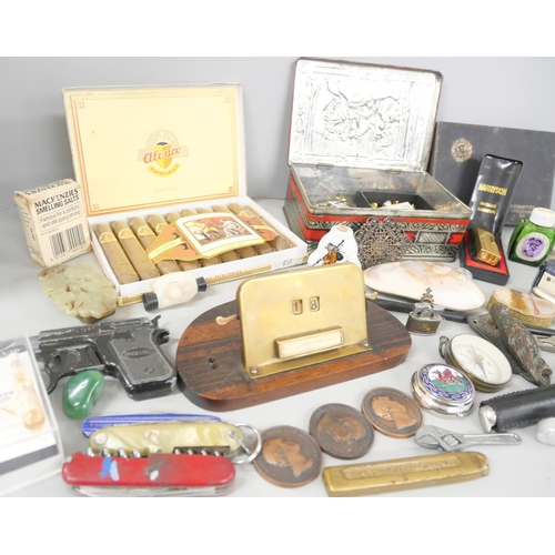 2276 - Assorted items including Alvaro cigars, jade, military and other badges, etc. **PLEASE NOTE THIS LOT... 