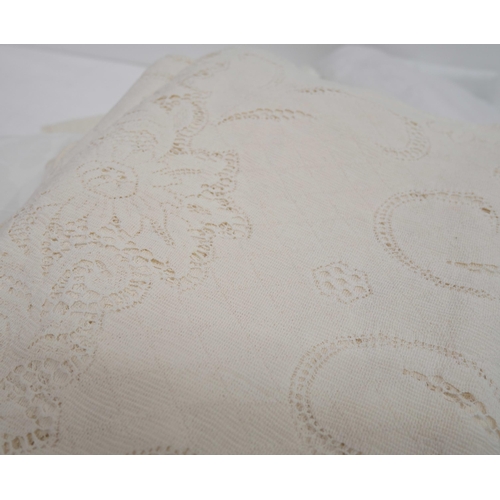 2288 - A collection of table linen including lace, damask, embroidered, etc.