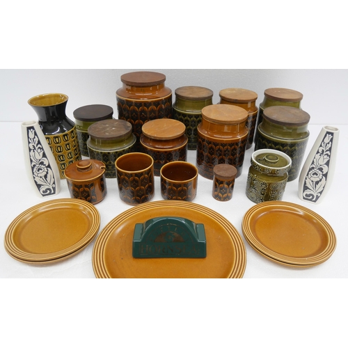 2293 - A box of Hornsea pottery, majority are storage jars, display stand and two plates **PLEASE NOTE THIS... 