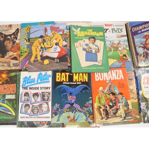 2296 - A collection of annuals, Shoot, Blue Peter, Asterix, Stingray, Batman, etc. **PLEASE NOTE THIS LOT I... 