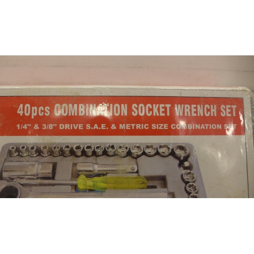 5014 - A 40 piece combination socket wrench set, unused