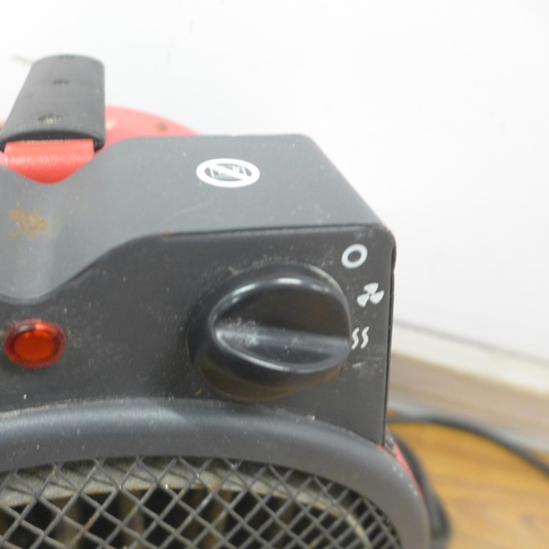 5025 - A Honeywell, 240V fan heater