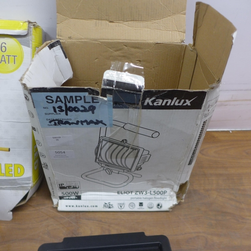 5054 - Two boxed sample portable halogen floodlights  * This lot is subject to VAT