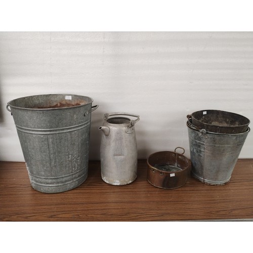 272 - A galvanised bin and other assorted metalware