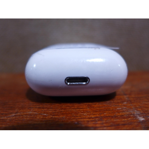 6083 - Apple AirPods with charging case (2nd generation) model no: mv7n2zm/a, Original RRP £99.99 + VAT (35... 