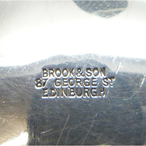 7238A - A silver bowl, Brook & Son, Edinburgh, Birmingham 1914, 79g