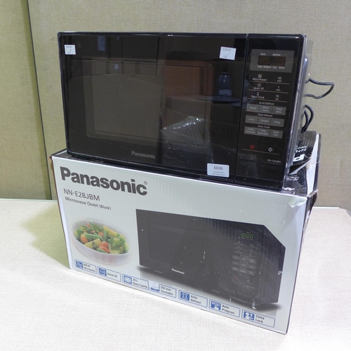 6036 - Panasonic Solo black microwave (352-146) *This lot is subject to VAT