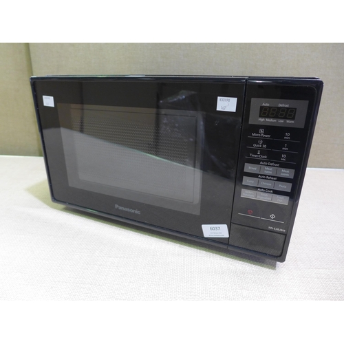 6037 - Panasonic Solo black microwave (352-147) *This lot is subject to VAT