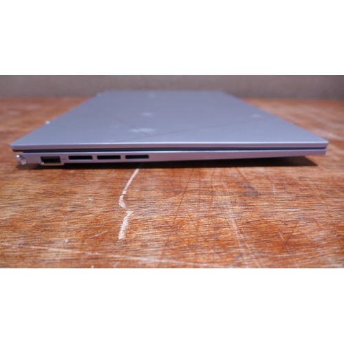 6069 - Asus ZenBook 14