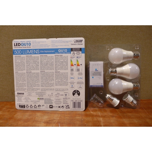 6095 - Feit Gu10 glass dimmable bulbs and Feit LED smart A60 bulbs (352-26, 28) *This lot is subject to VAT